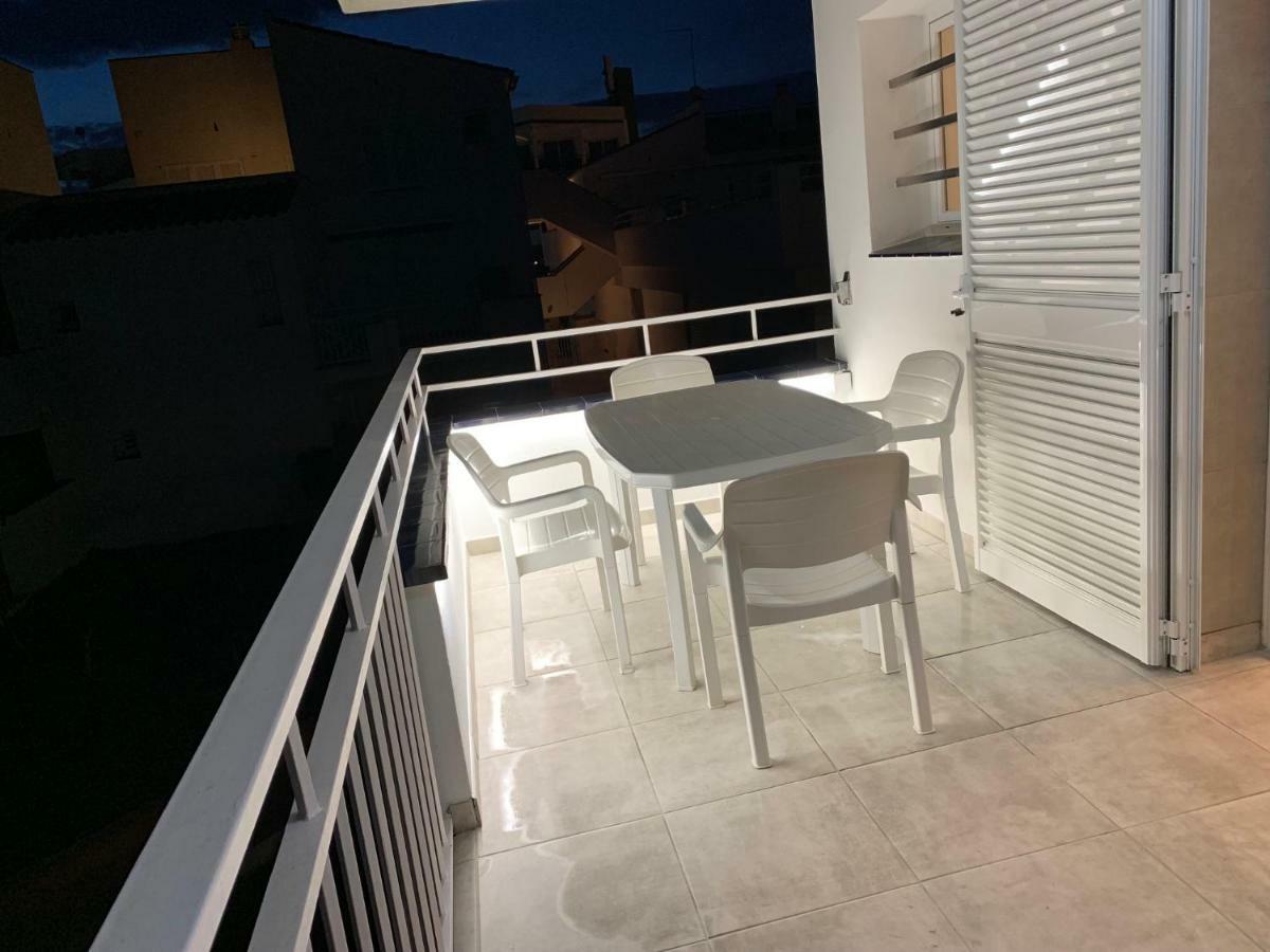 Residencia Platja De Roses Daire Dış mekan fotoğraf