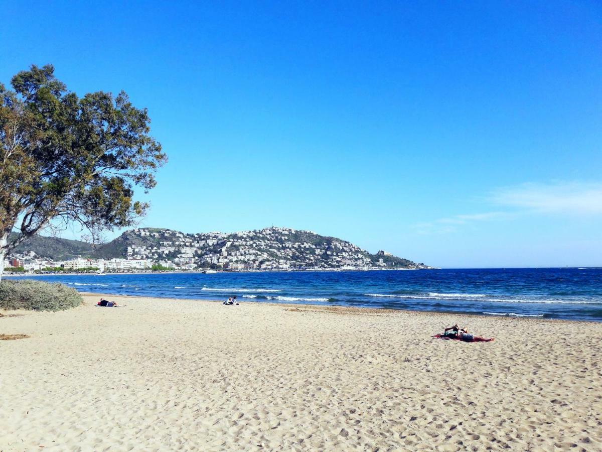 Residencia Platja De Roses Daire Dış mekan fotoğraf